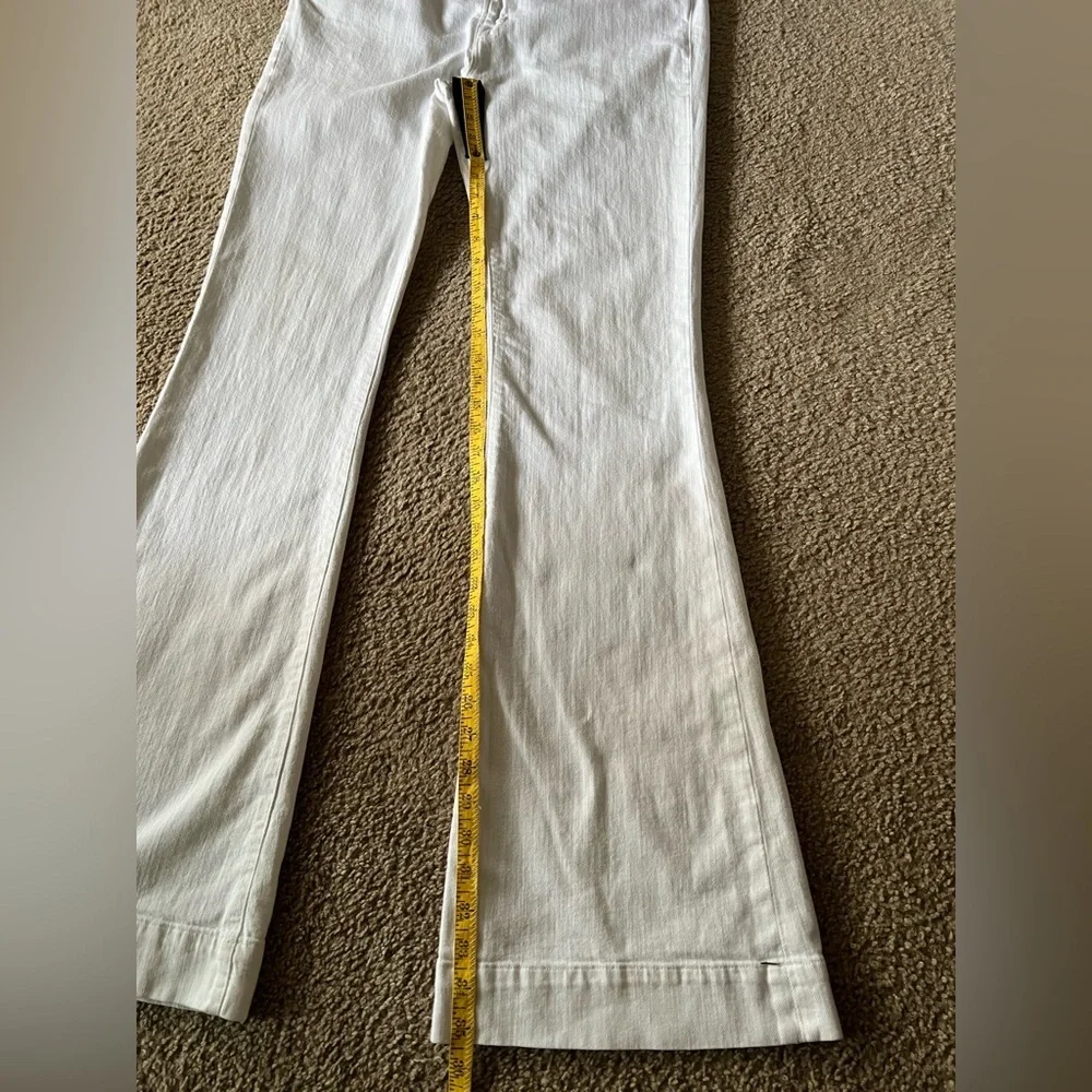 J Brand White Love Story Low Rise Flare Women’s Sz 32 Jeans